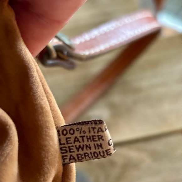 Patricia Nash Ferrara Floral Leather Shoulder Bag with metal clasp - Picture 8 of 16